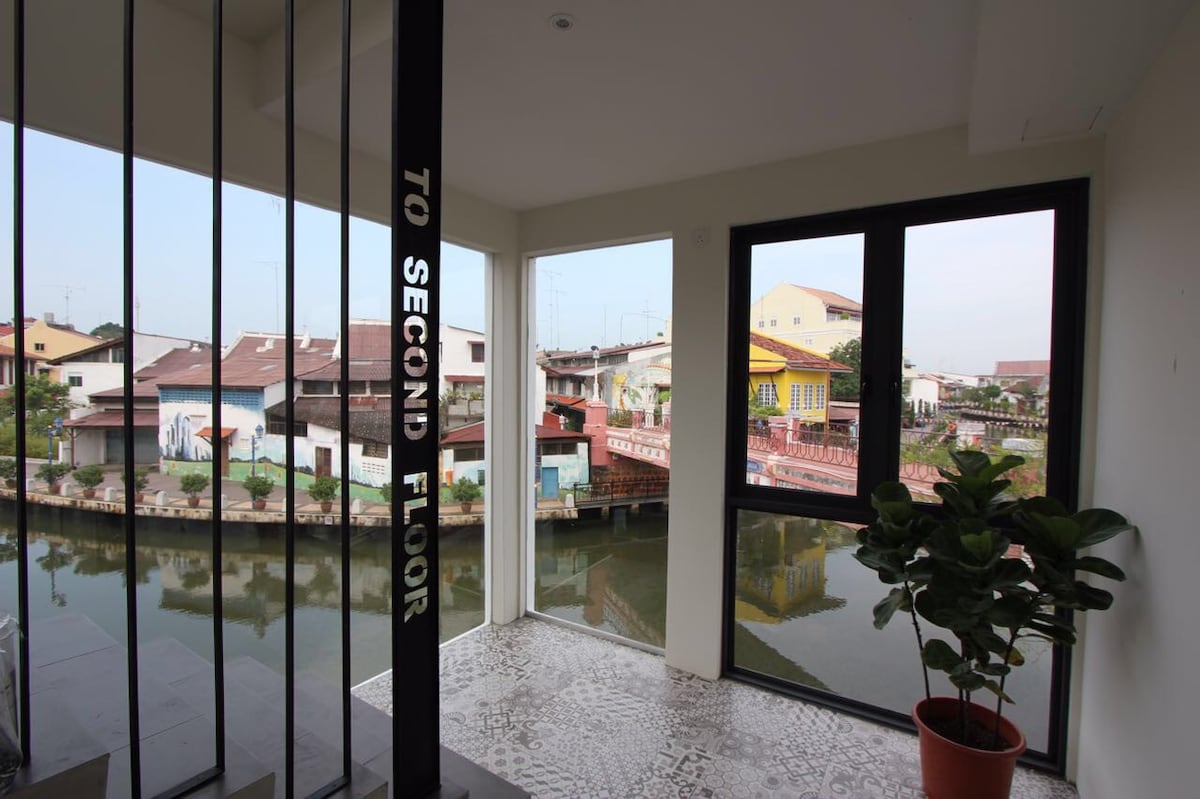 Backyard Rio Melaka （ Loft ）