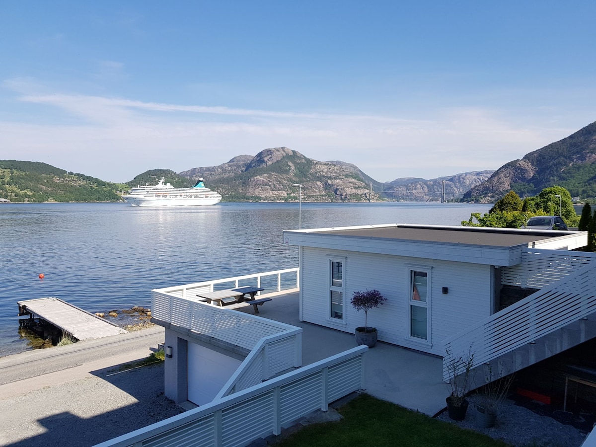 Lysefjorden Guesthouse - Forsand