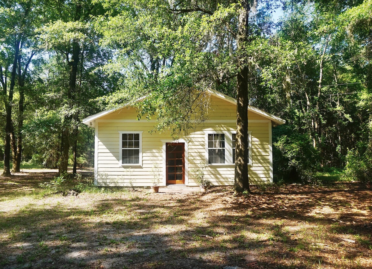 佛罗里达州阿拉丘亚（ Alachua Florida ）宁静小屋