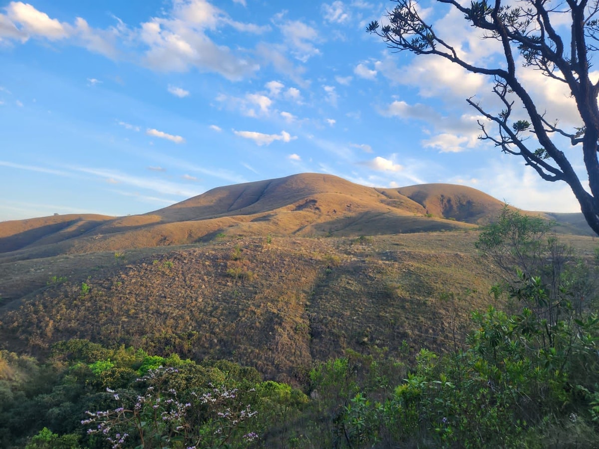 Chalé em Ecovila nas montanhas (03)