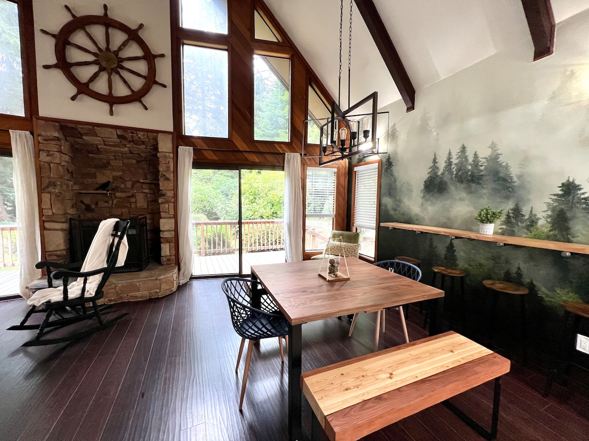 Redwood Rainforest Retreat ，私人3br2ba A字型