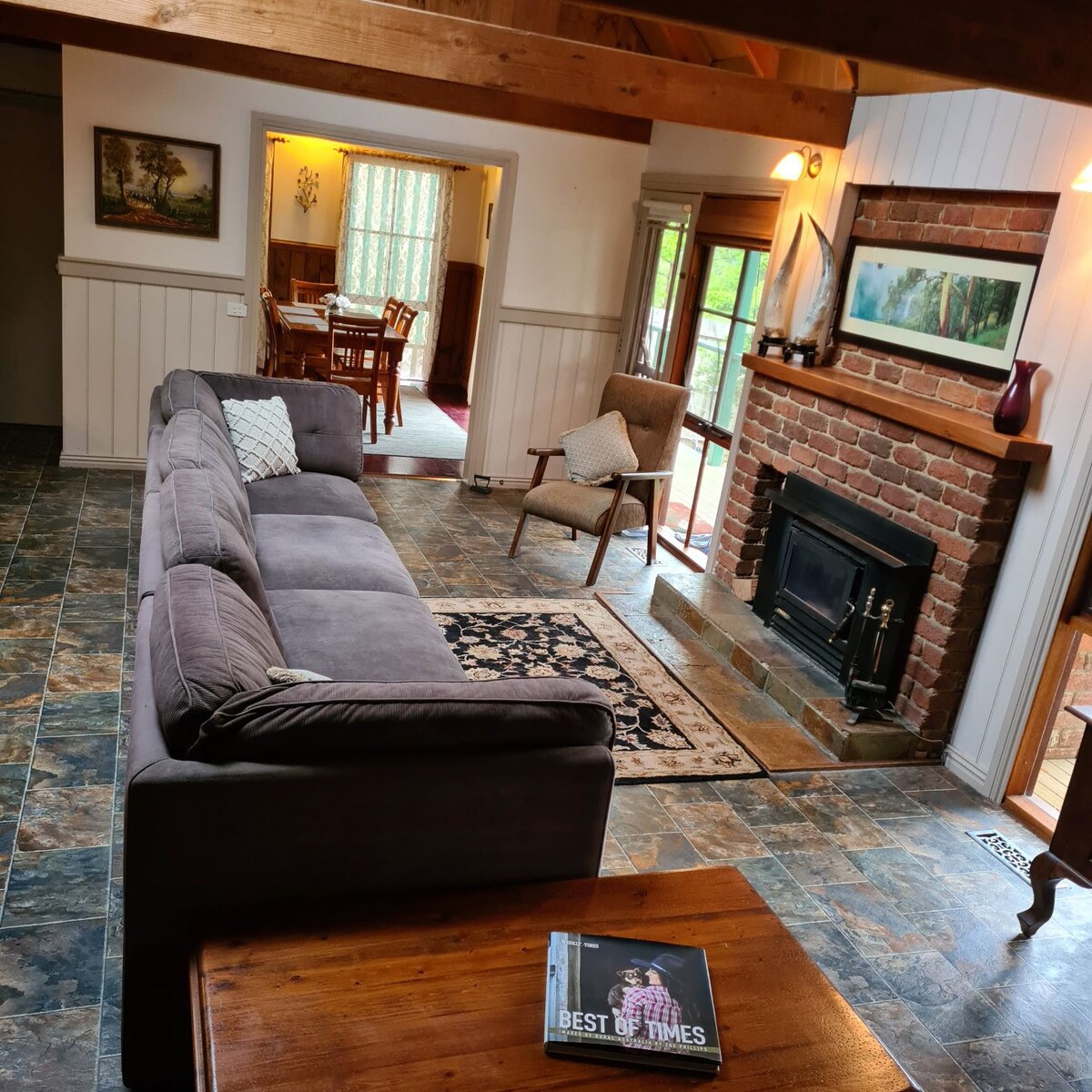 巴克兰小屋（ Buckland 's Cottage ） -舒适，地理位置优越。