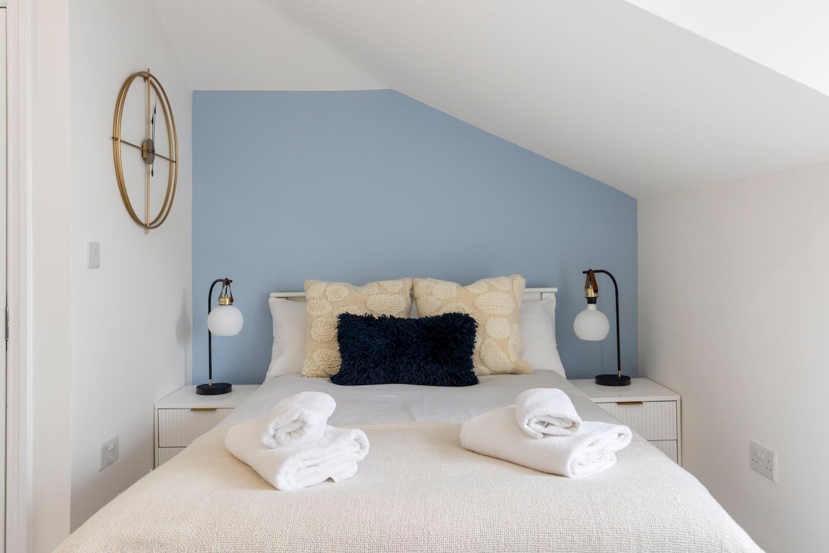 4 Bedroom duplex flat in Hendon