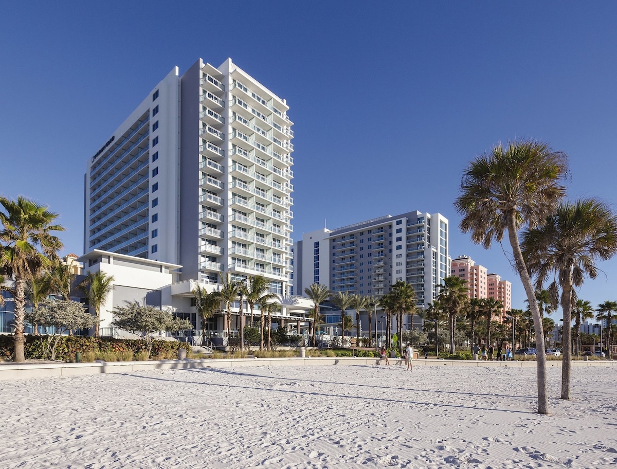 Two Bedroom Condo, Clearwater A436