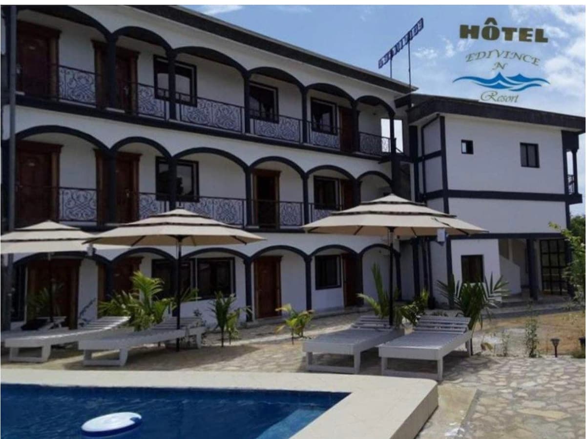 Hôtel EDIVINCE A.N RESORT (Kribi)