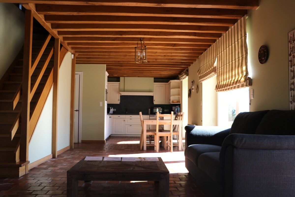 家具齐全的房子，位于Margaux葡萄园的中心地带。