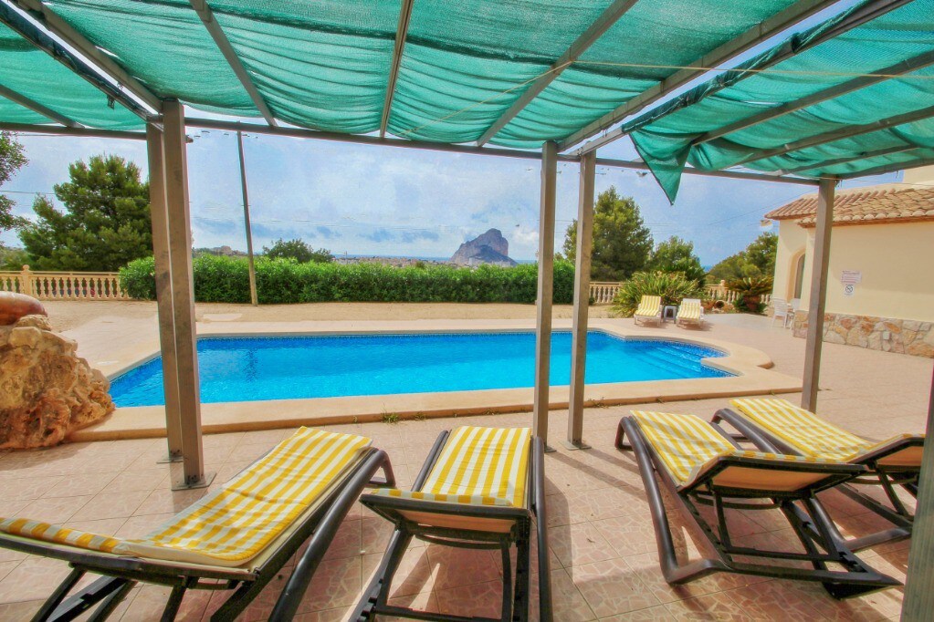 Estrelizia -卡尔佩（ Calpe ）带花园和私人泳池的漂亮度假屋