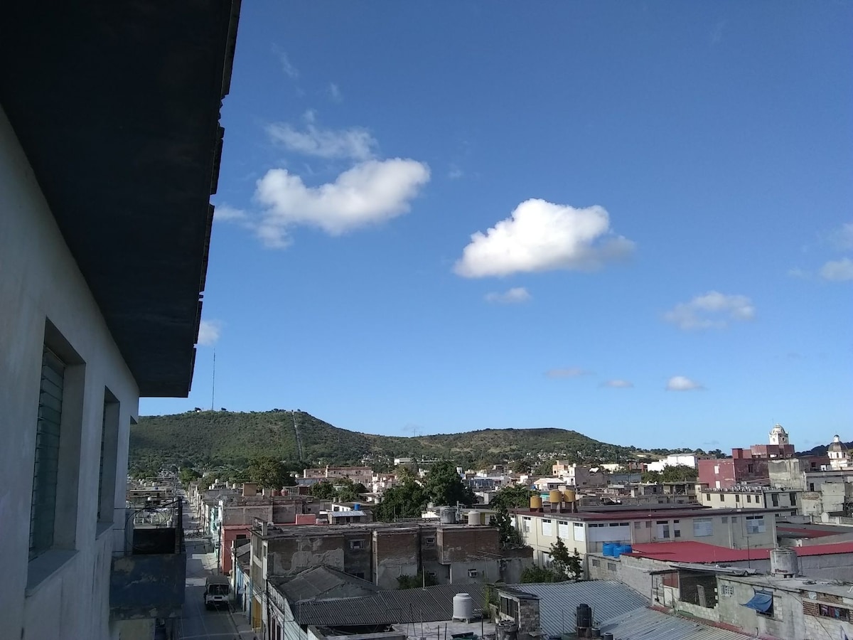 奥尔金（ Holguín ）市中心的布埃纳维斯塔（ Buena Vista ）旅舍