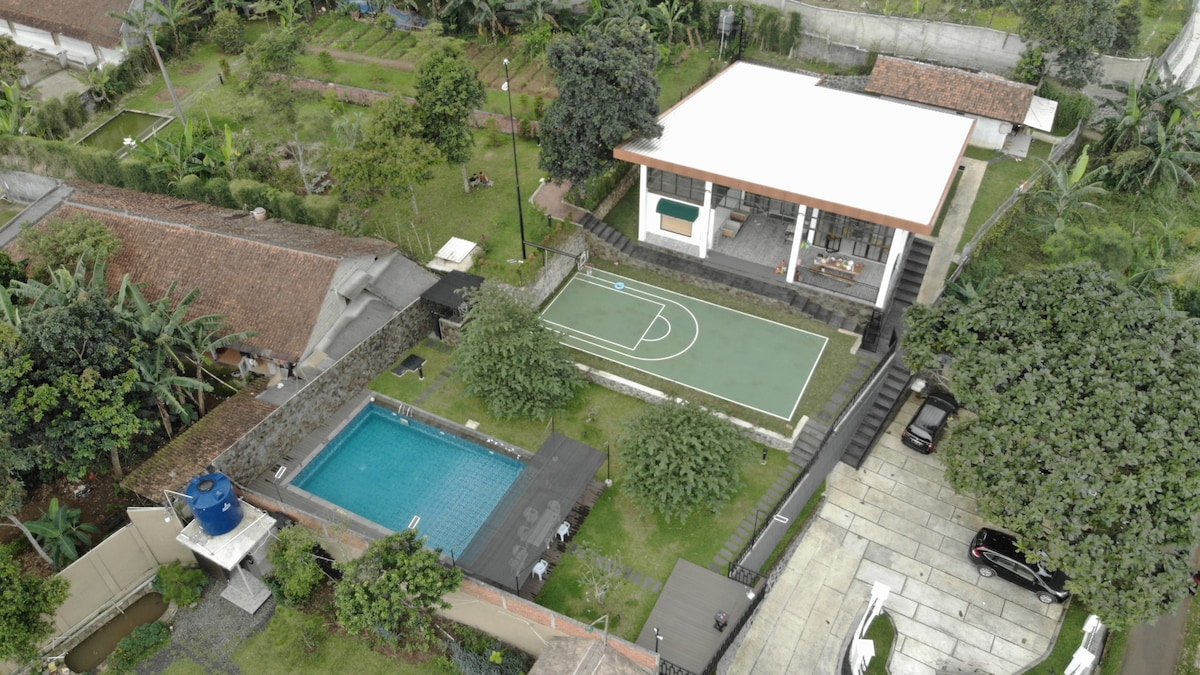 3卧室别墅，带私人泳池和篮球场