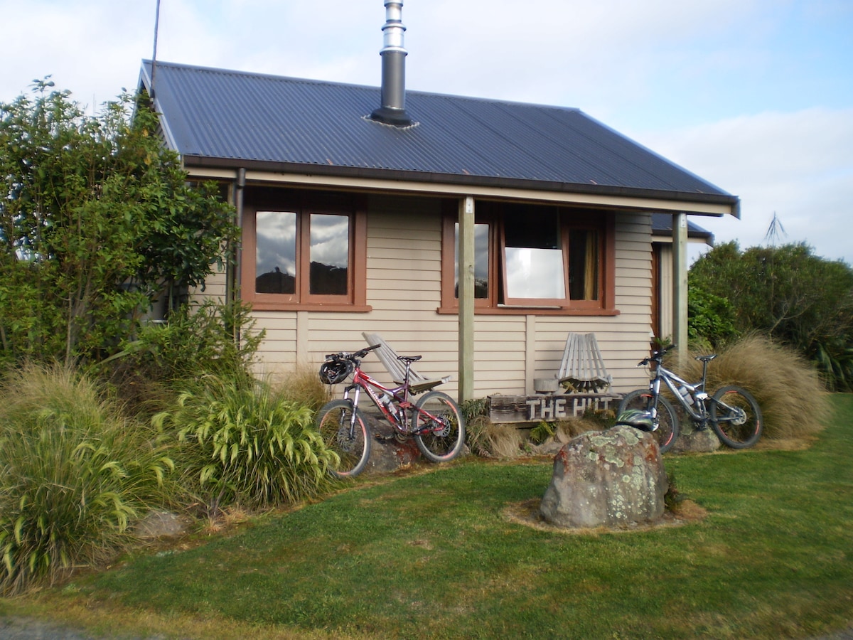 The Hut @ Wood Pigeon Lodge