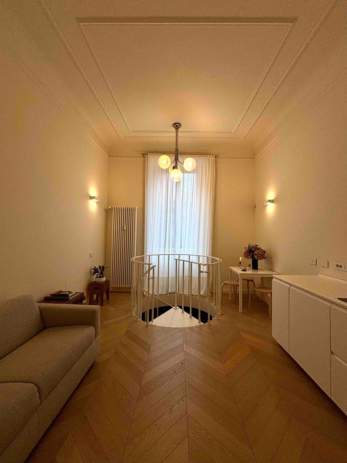 Houzzze 2 / Elegant Suite/ Duomo Cathedral/2 beds
