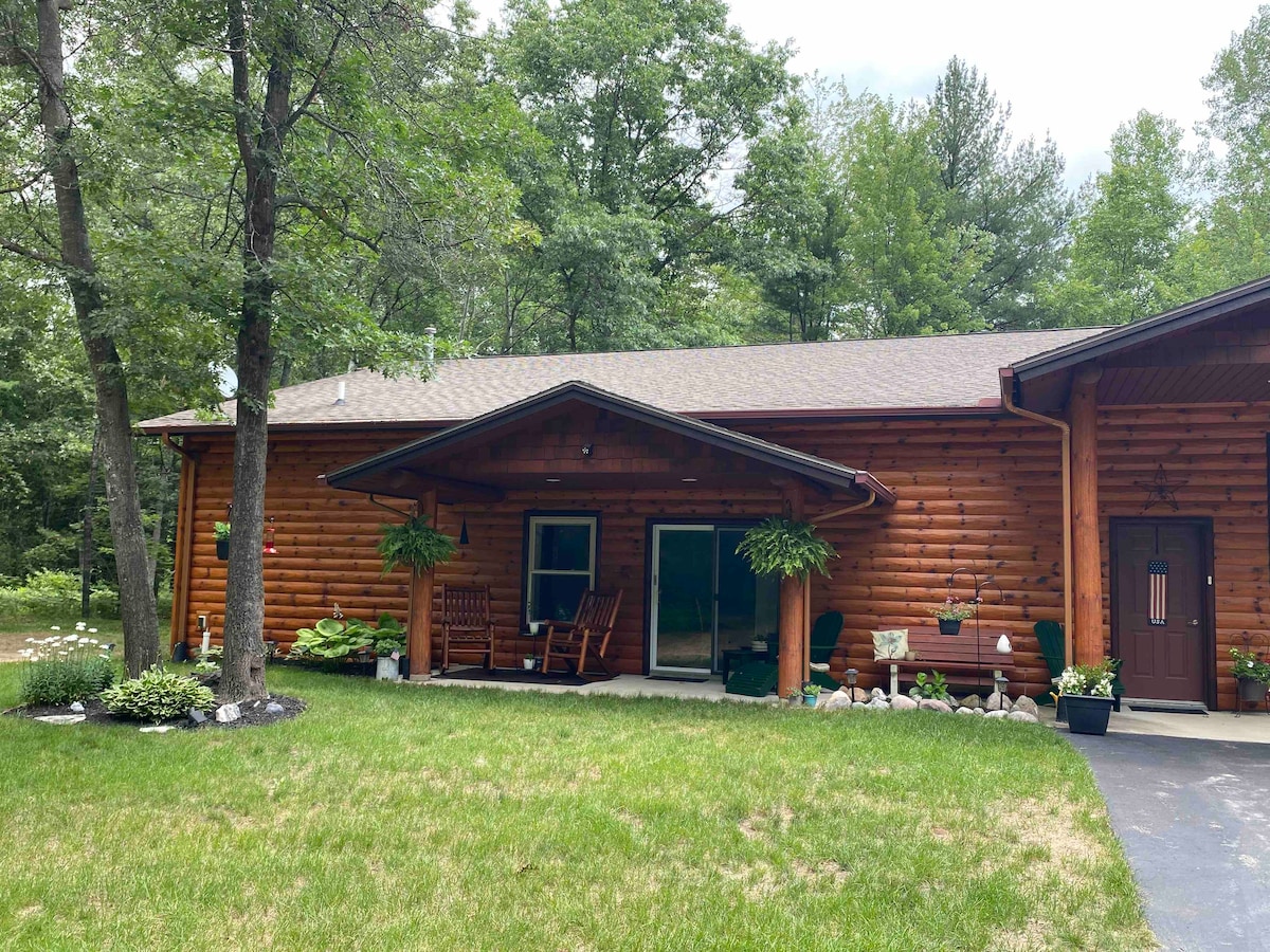 Private setting nestled on the Rifle River.