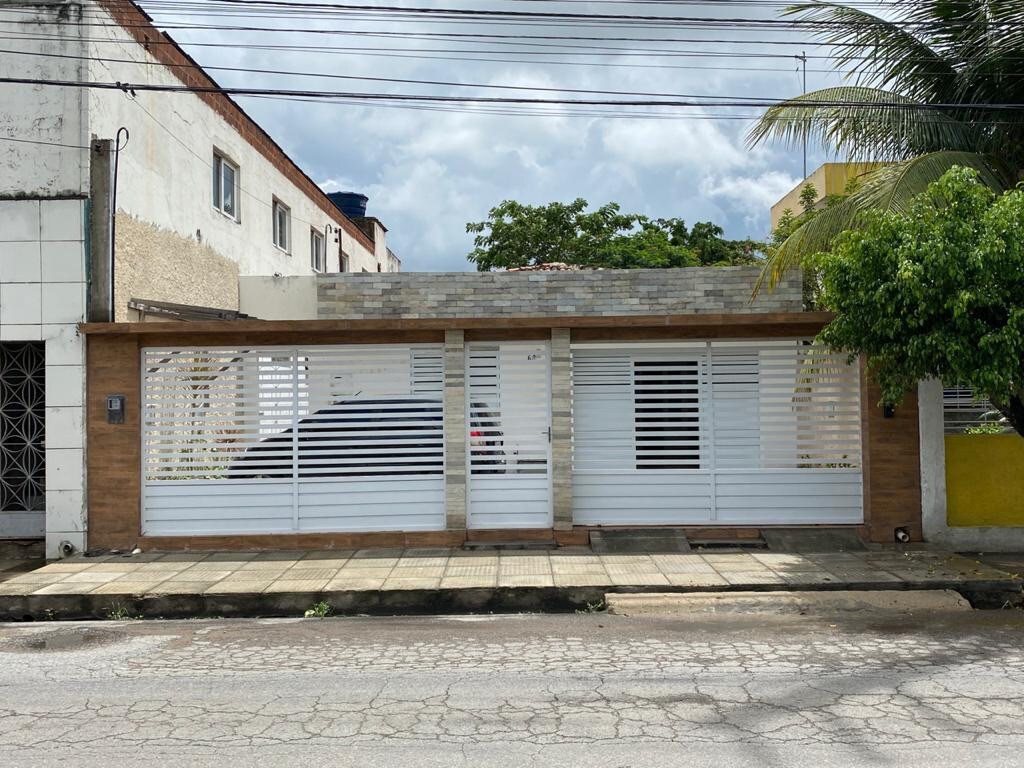 Casa inteira luxuosa mobiliada em Limoeiro.