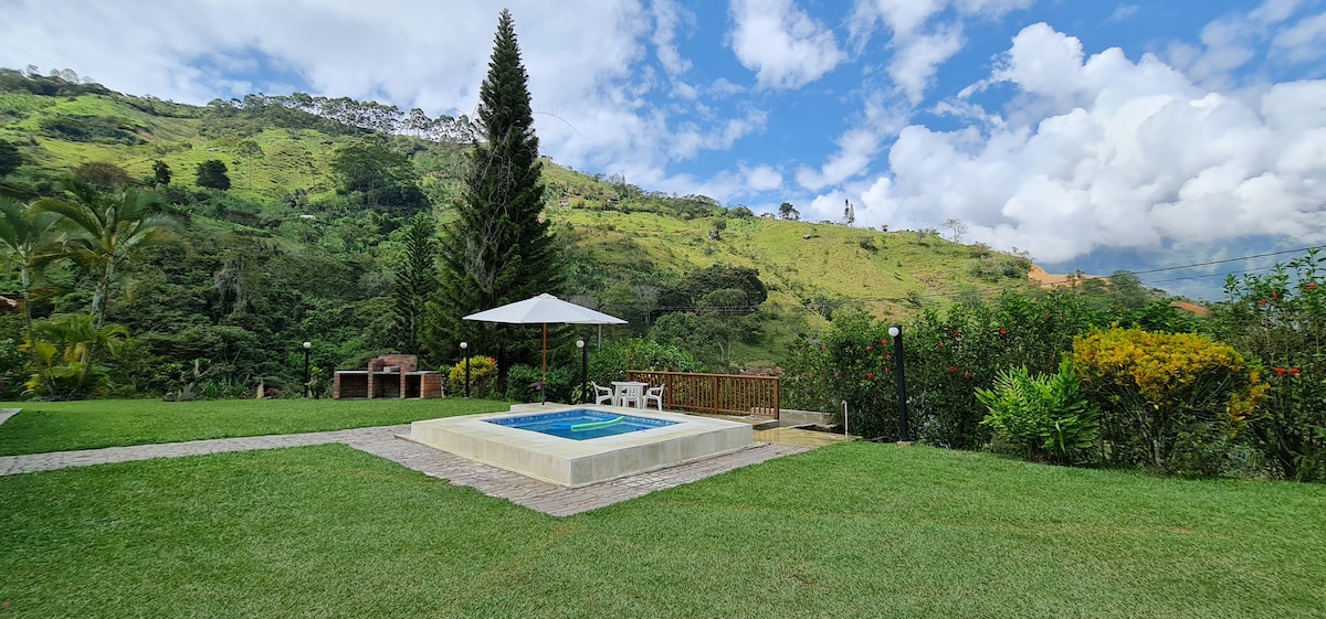 Finca+Jacuzzi+Vista+Fogata+Asador+Pet friendly