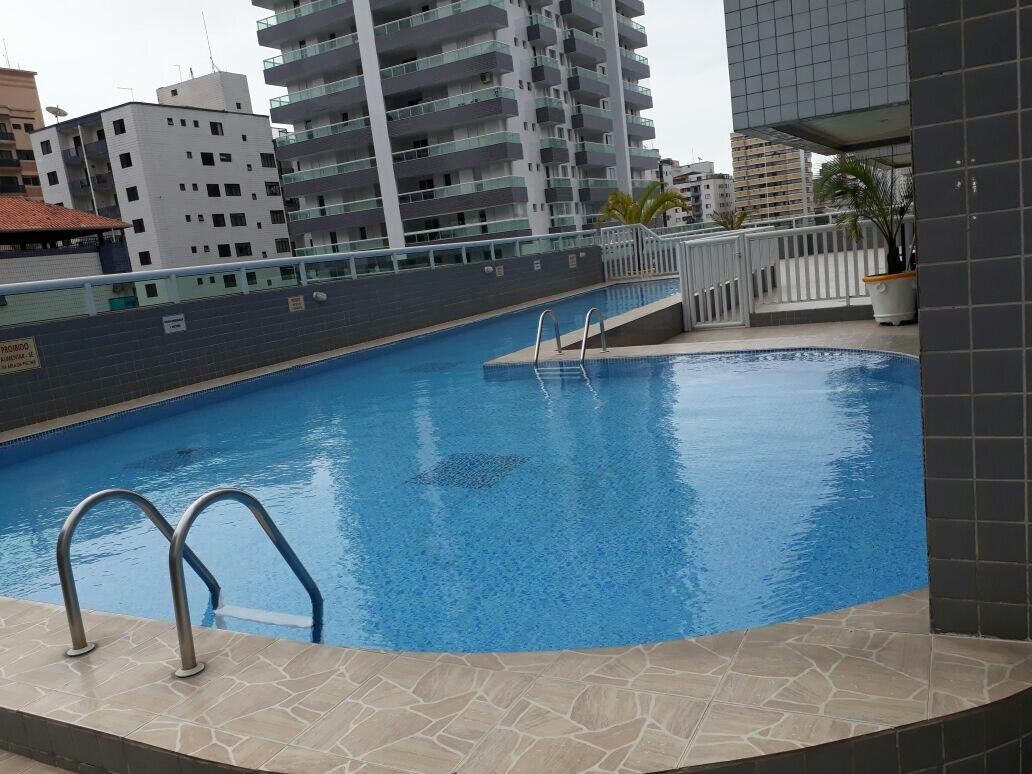 Apartamento 2 quadras da praia grande