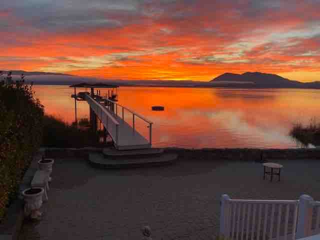 拉克波特（Lakeport）的民宿