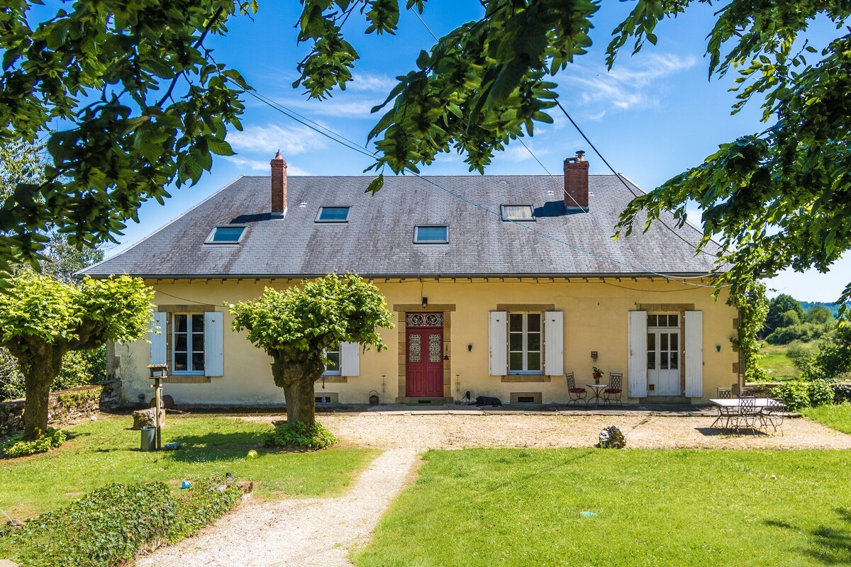 Mansion with Private Pool in Aquitaine