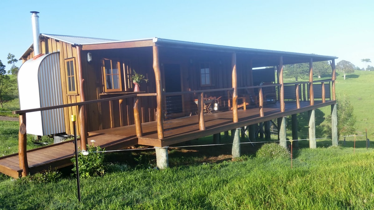 Maleny Clover Cottages (Cottage Two)