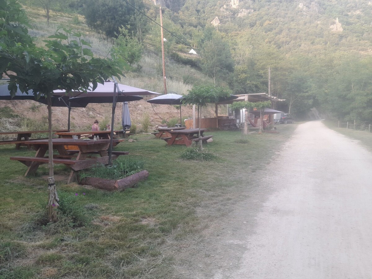 Tente 1 tout conforts sur la dolce via accès vélo