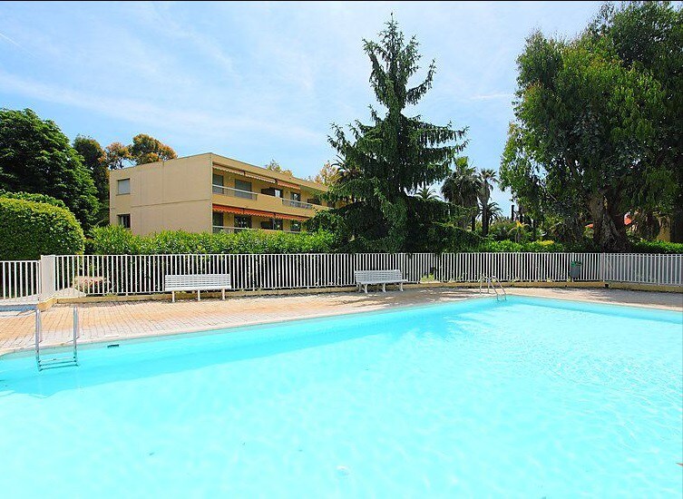 Appartement T3 de 63 m² proche plage avec piscine