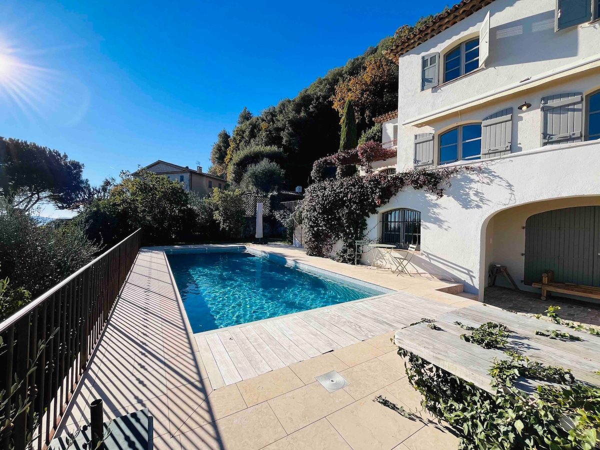 Beautiful 5 bed villa with super view in Grasse