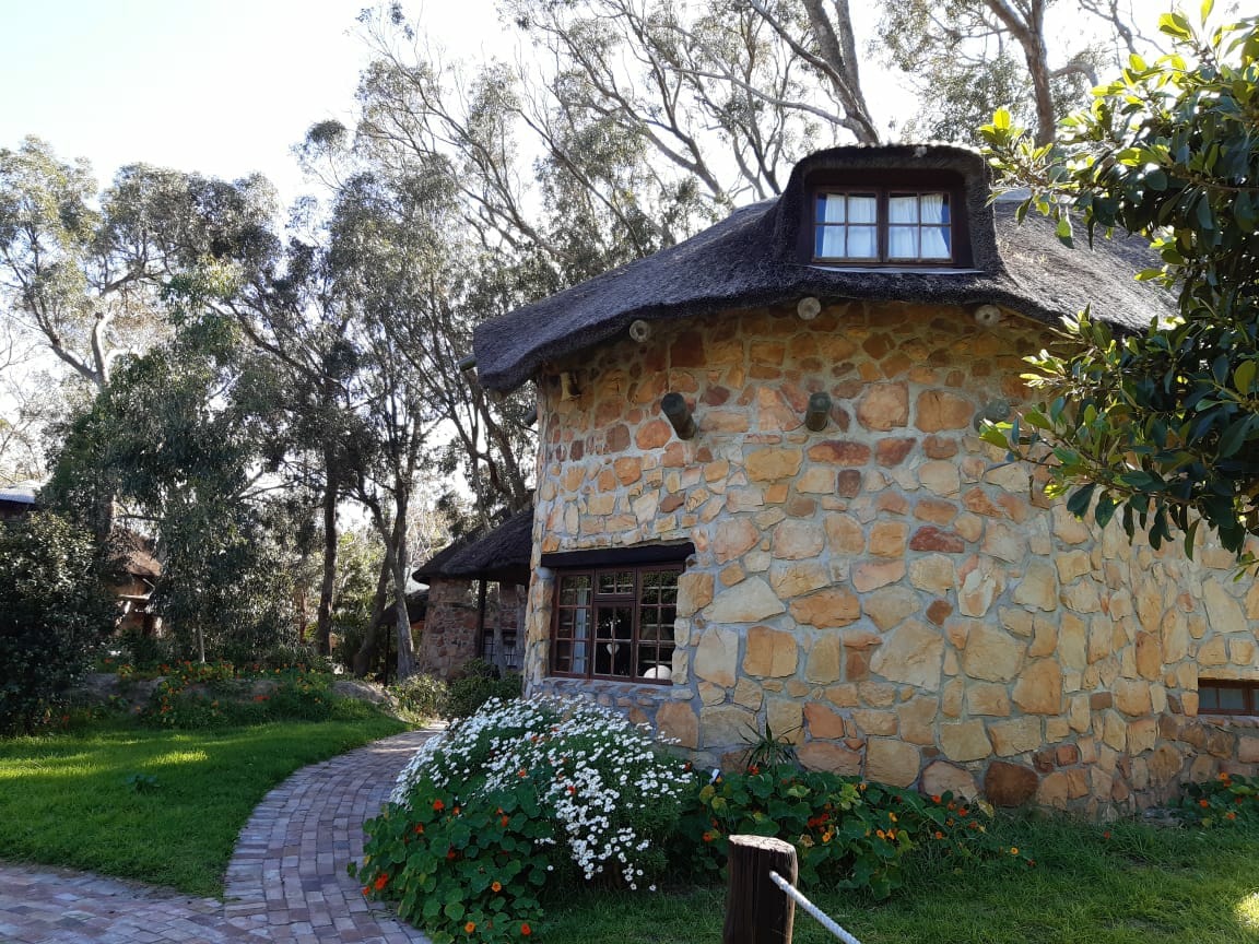 Gumstone Creek Tree Shade Cottage