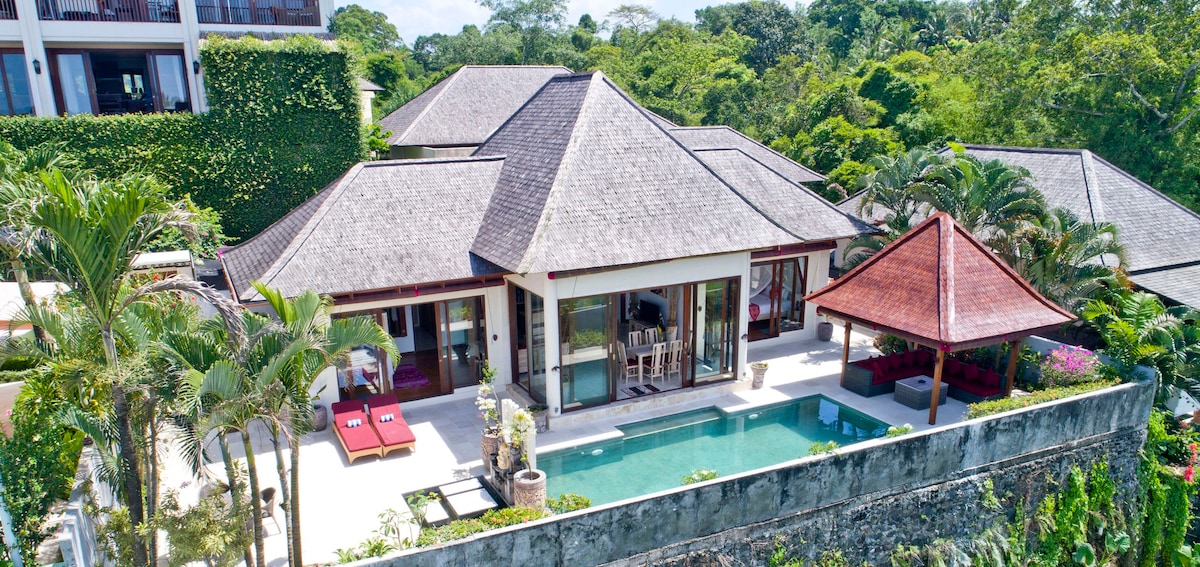 DeLuxe Private Pool Villa 2BR in Tabanan!
