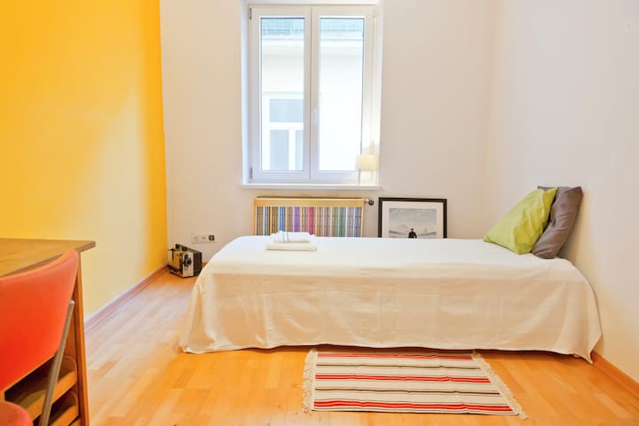 cozy room in the center of vienna near belvedere