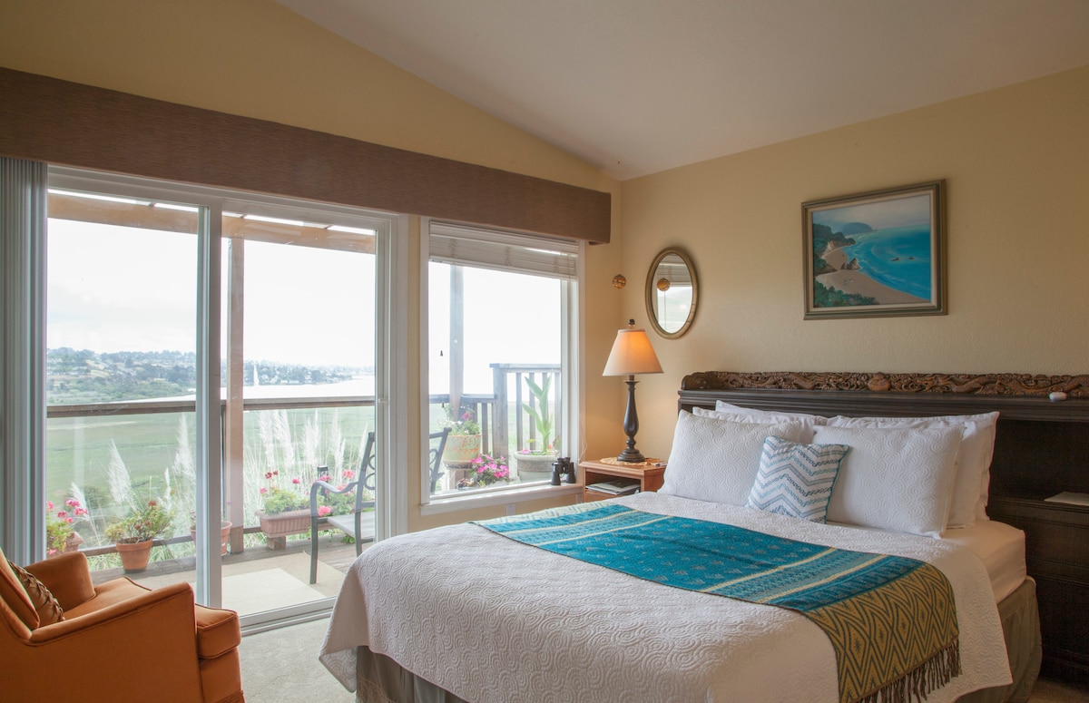 Benicia Bay View Suite. 5 rms/2 bth