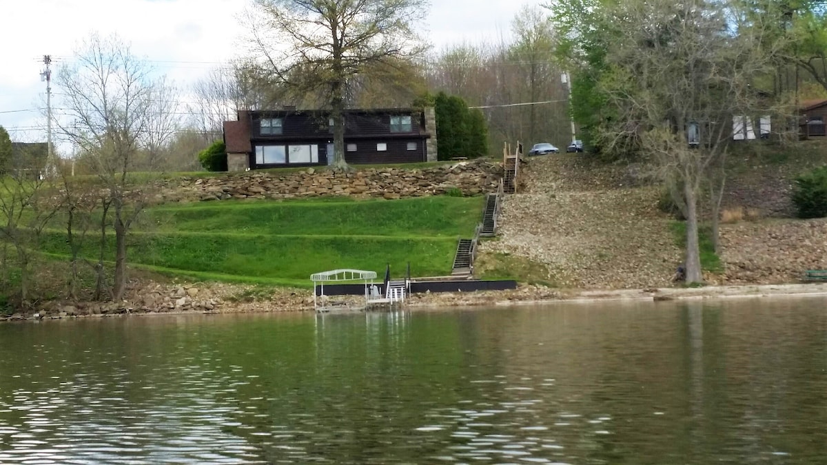 The Cabin on Lake Milton
