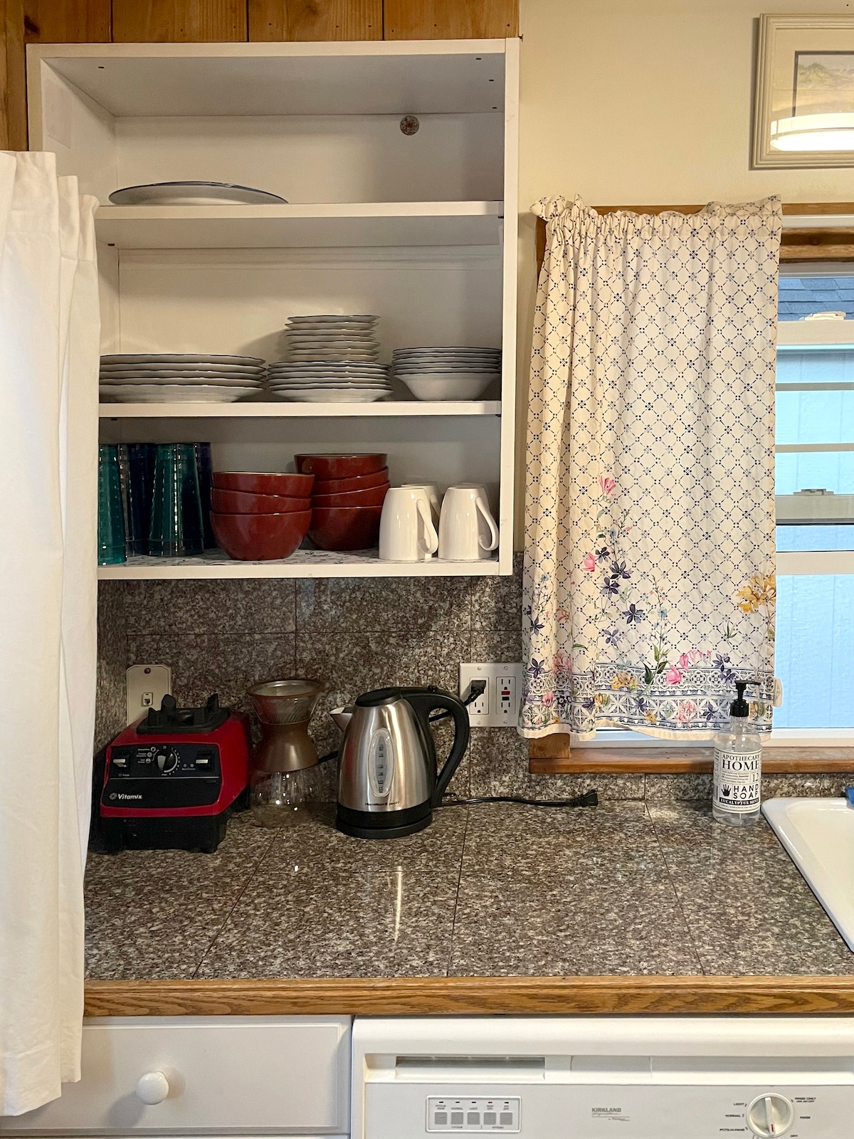 The 'Book Nook' Beachside Cabin in Birch Bay