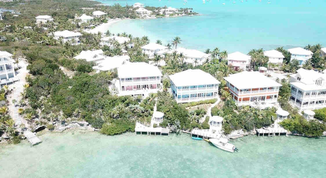 Oceanfront Luxury Villa in February Point