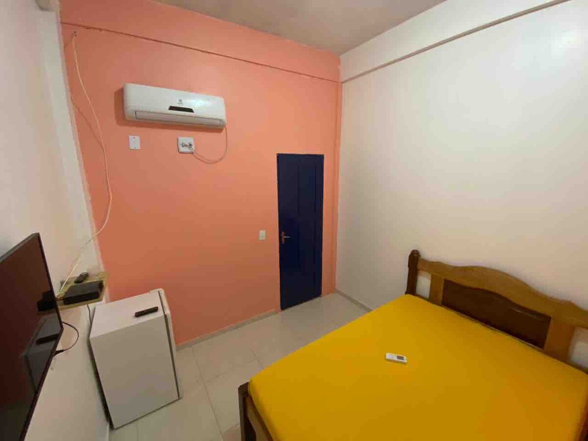 Quarto Inteiro em Alvarães - Ideal para Casais