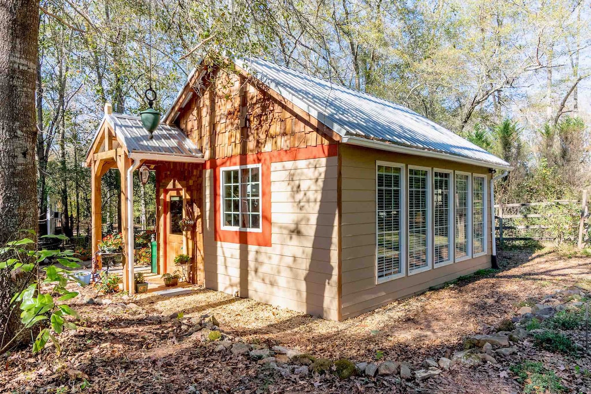 雅典伍兹设计师之家（ The Bungalow at Designer Home in Athens Woods ）