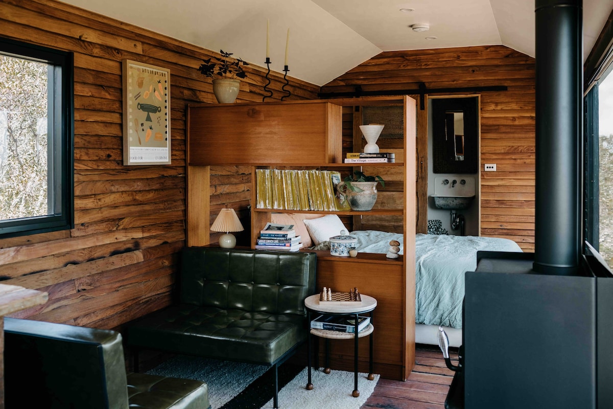 The Greenly Carriage — Off Grid Converted Train