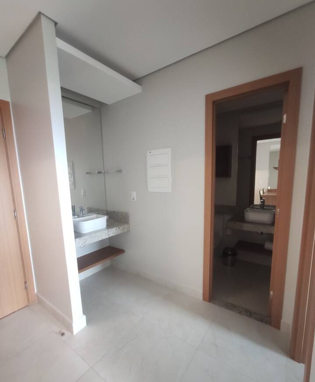 Apartamento  em condomínio/ Resort