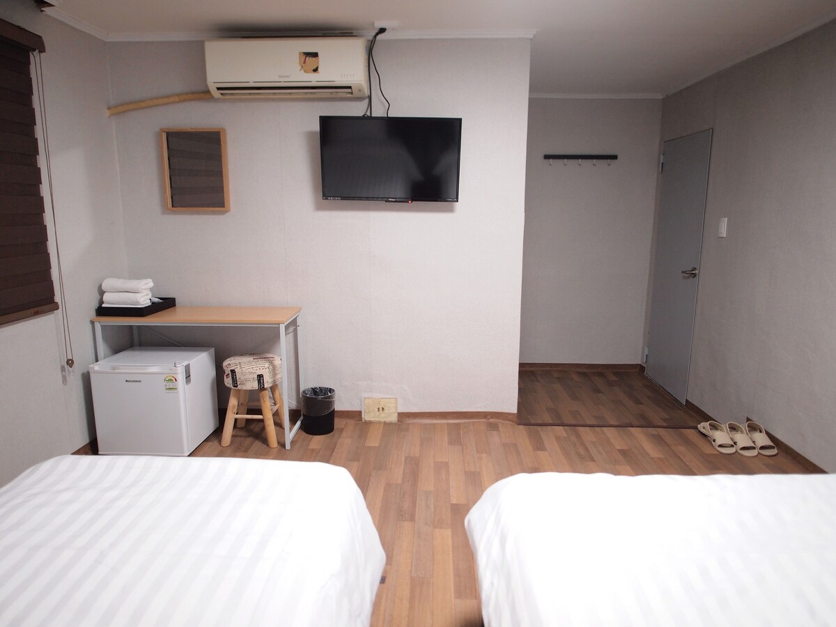 HostelGaonSinchon-私人房间和卫生间# Triple1