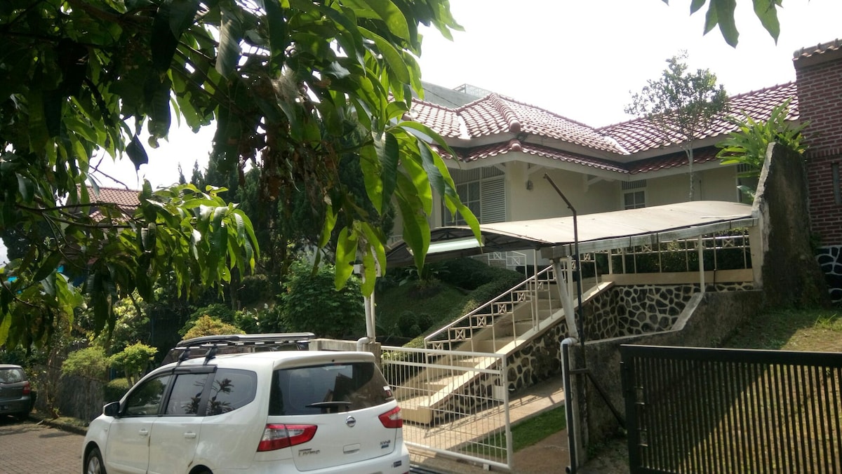 Villa Cileunyi dekat kawasan pendidikan Jatinangor