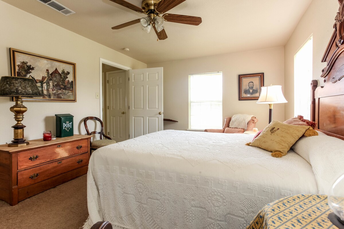 Spa like Master Bedroom Suite in Historic District