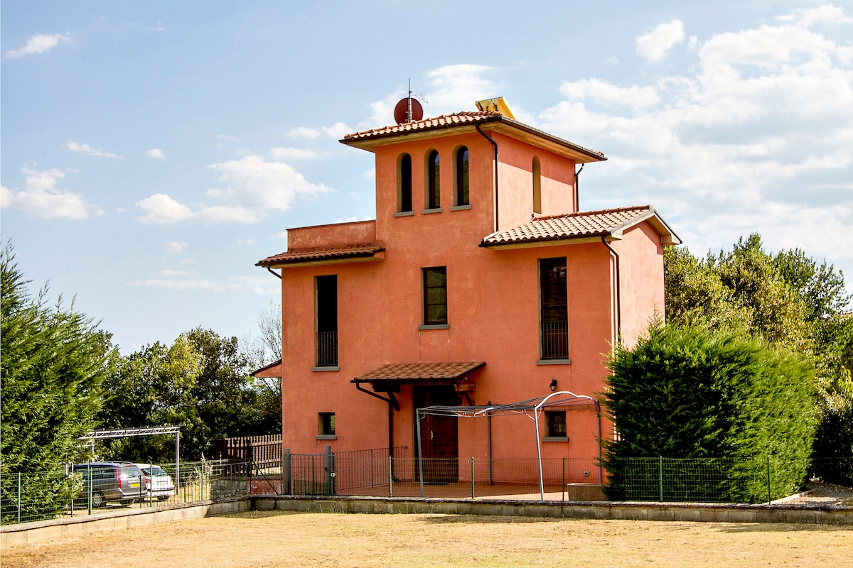 APPARTAMENTI CON PISCINA IN TOSCANA