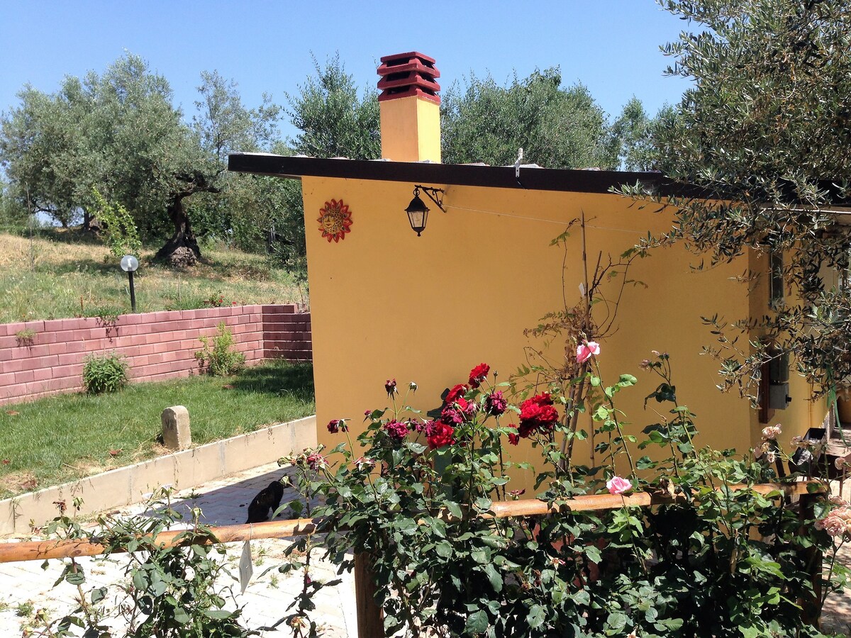 House in the countryside between sea and mountains