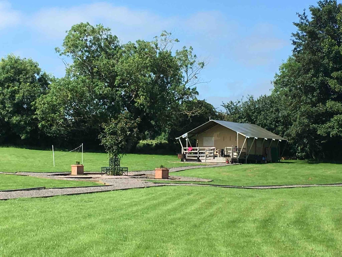 Willow View, Glamping Lodge, Lincolnshire Wolds