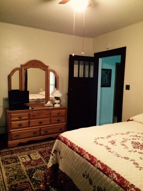 Linn Ave Guesthouse, New Hampton IA