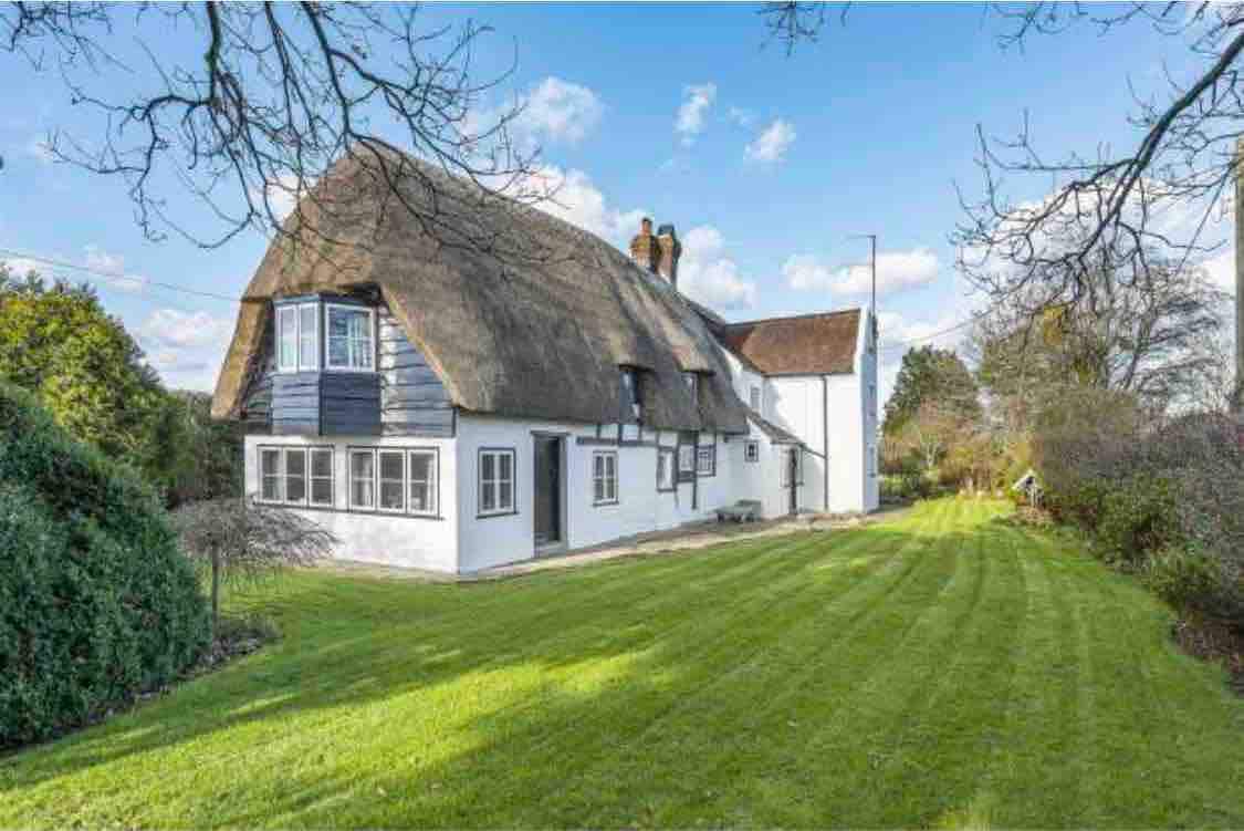 16th Century Gated, Thatched Cottage