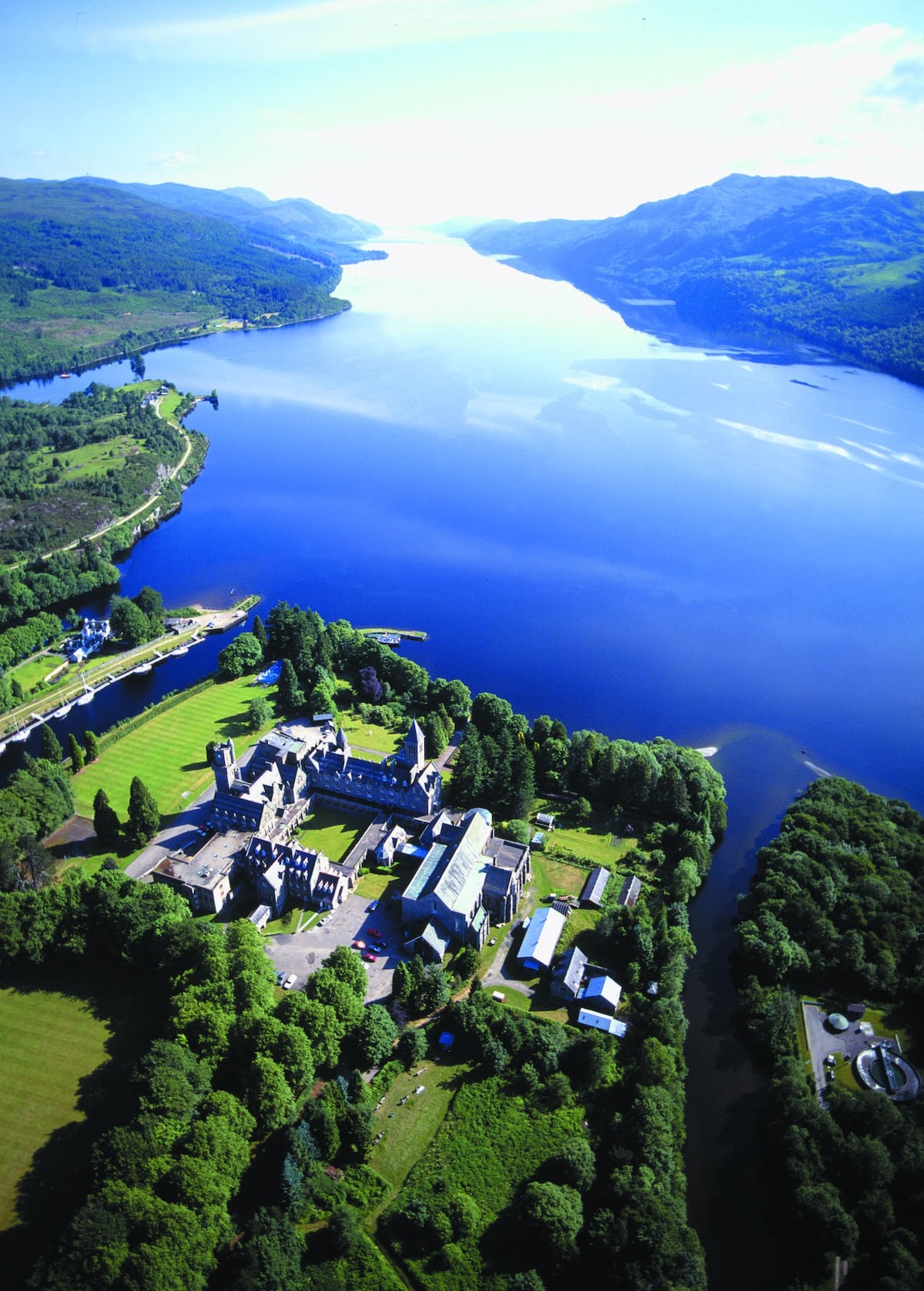 尼斯湖（ Loch Ness ）历史悠久的高地之家