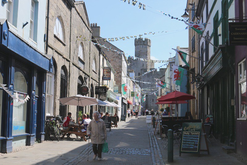 High St. Hideout, A Hop and a skip from the Castle