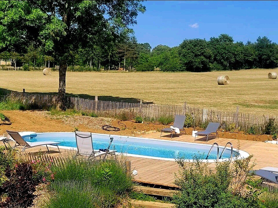 Chambre familiale / baignoire / vue sur prairie