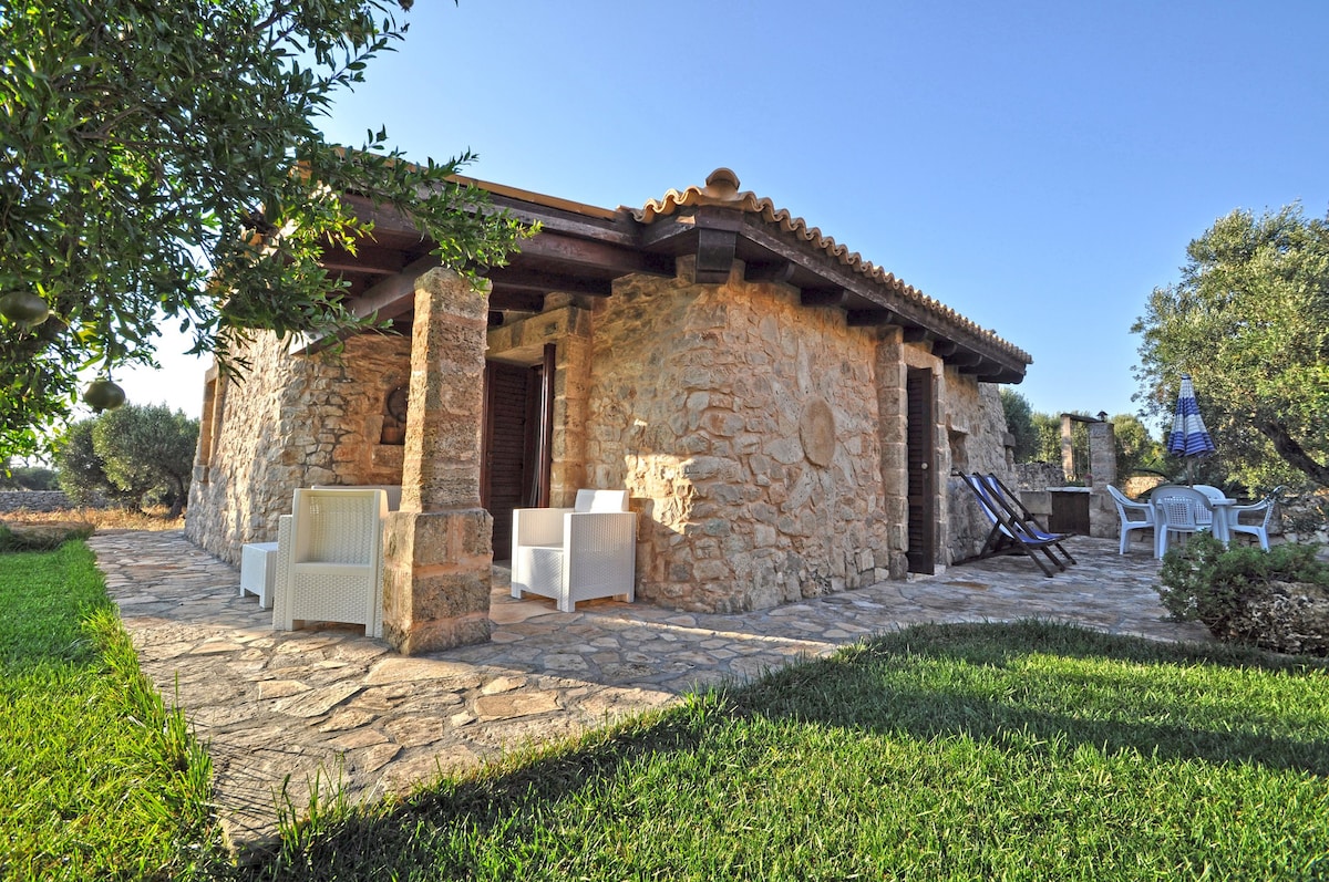Renovated Trullo just a few meters from the sea