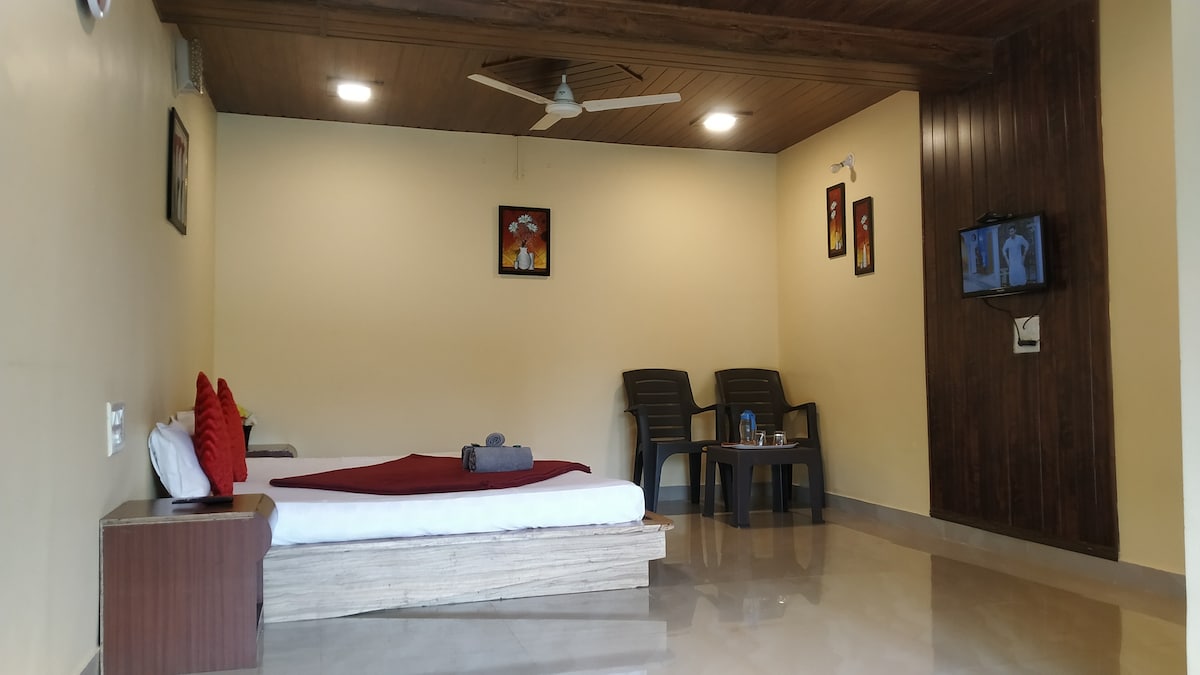 Mahabaleshwar 1号房间的独立卧室