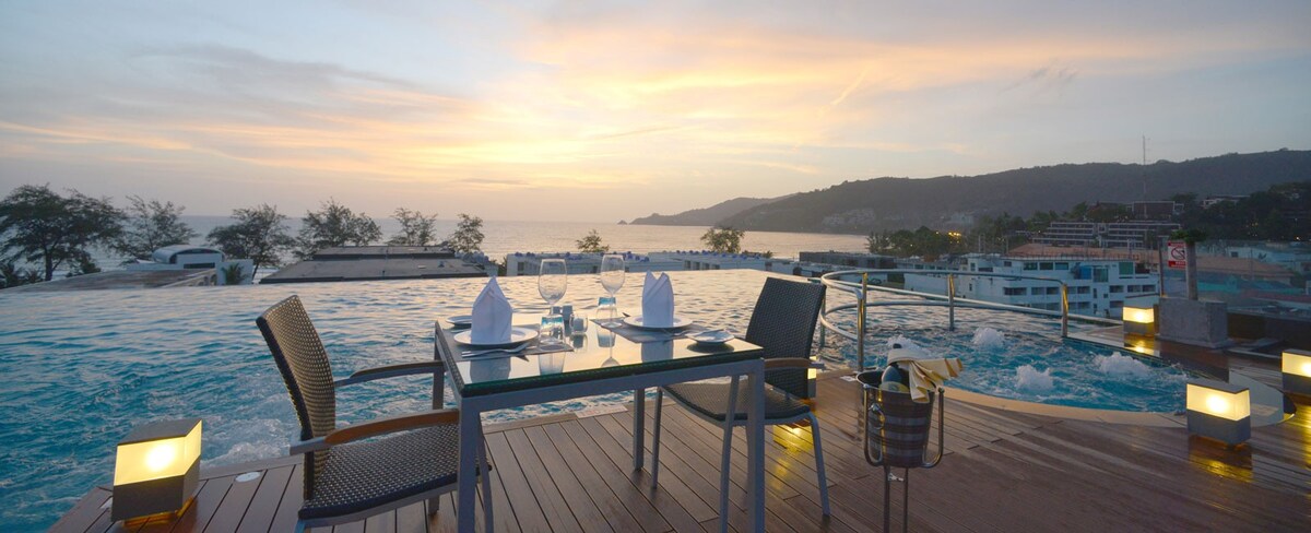 Luxury 1 Bedroom, sea view pool, gym, 90m to beach